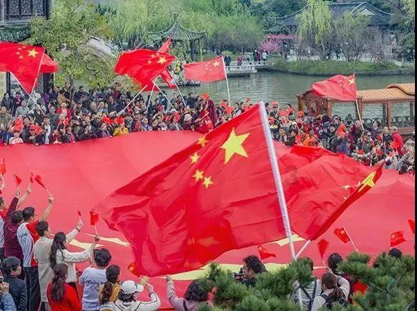 小红帽的冒险之旅