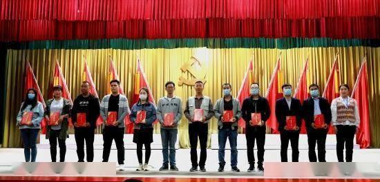 探索知识,畅享问答——肖战的笑容总是充满魅力,他是怎样有今天的名气的?平台