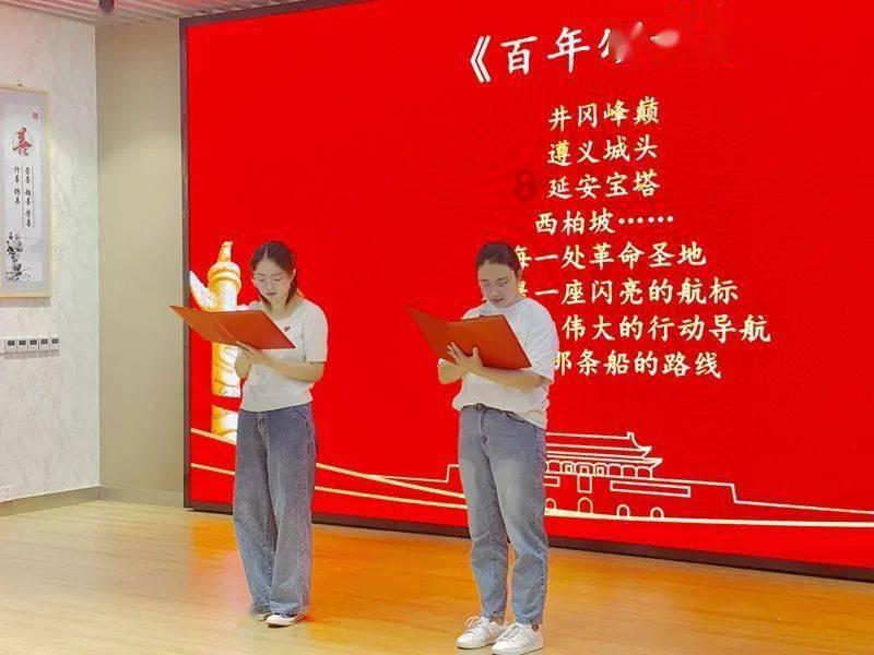 百练不如一蹲，每天蹲墙5分钟，对颈椎腰椎有好处，还能帮助减肥