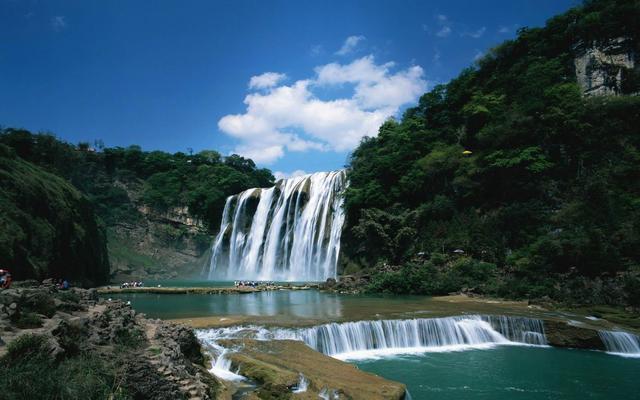 逃离阴森的岛屿