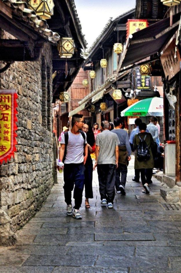 经济在逐步回暖,为什么房价跌幅如此之大?-解答你的疑问