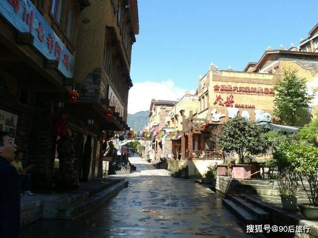 外卖员:“满满一保温箱的外卖,为什么盯着我私人零食偷!”